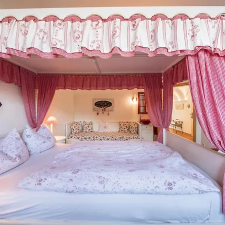 5 Sterne Sissi Apartmán *